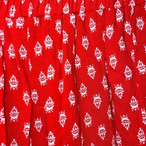 Gianni Bini Layered Shorts Red White Paisley Size Medium Boho Flowy Summer - Picture 3 of 7